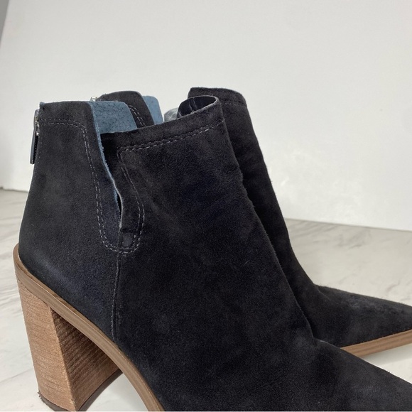 Vince Camuto Welland Black Suede Bootie 10M - Picture 8 of 13